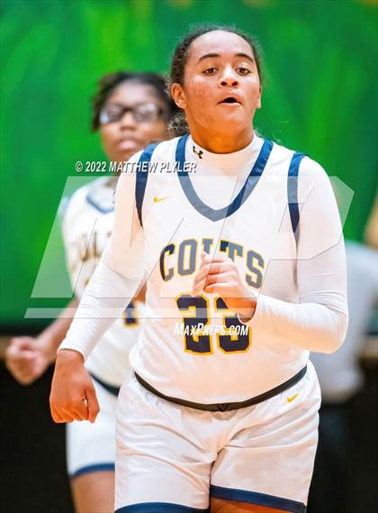 Thumbnail 2 in Richmond vs Cape Fear (Cumberland County Holiday Classic) photogallery.