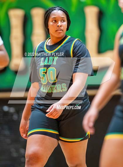 Thumbnail 3 in Richmond vs Cape Fear (Cumberland County Holiday Classic) photogallery.