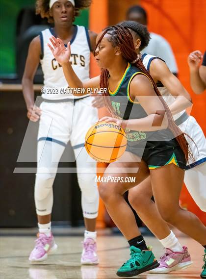 Thumbnail 2 in Richmond vs Cape Fear (Cumberland County Holiday Classic) photogallery.
