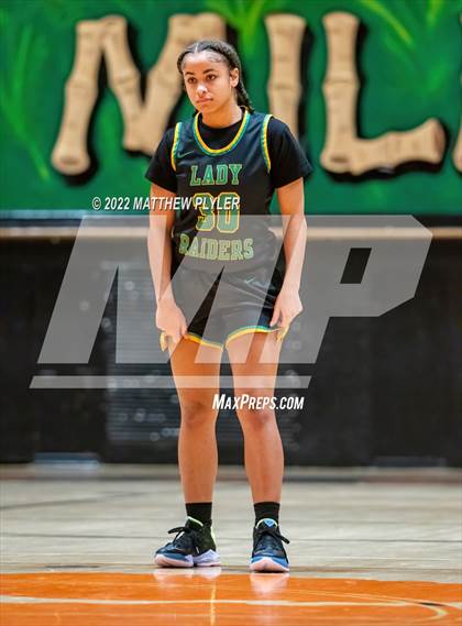 Thumbnail 3 in Richmond vs Cape Fear (Cumberland County Holiday Classic) photogallery.
