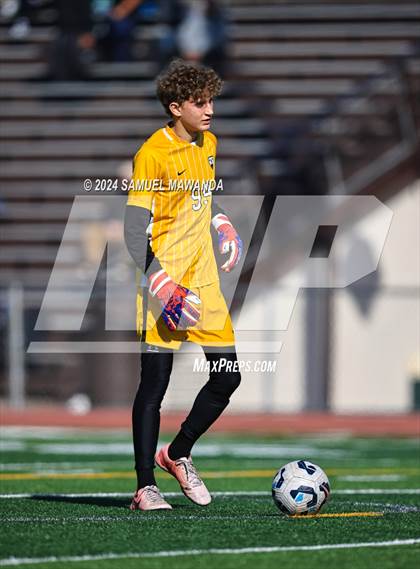 Thumbnail 1 in Crespi vs Ventura photogallery.