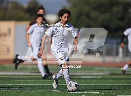 Thumbnail 3 in Crespi vs Ventura photogallery.