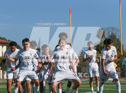 Thumbnail 3 in Crespi vs Ventura photogallery.