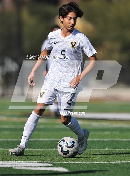 Thumbnail 3 in Crespi vs Ventura photogallery.