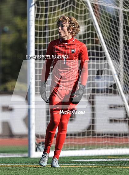 Thumbnail 1 in Crespi vs Ventura photogallery.