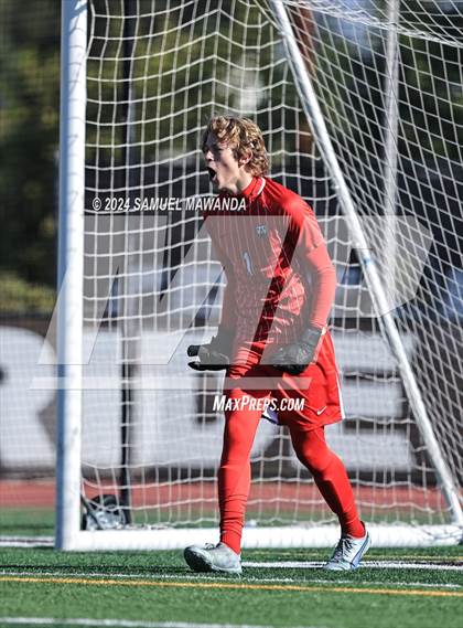 Thumbnail 2 in Crespi vs Ventura photogallery.