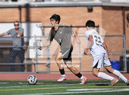 Thumbnail 2 in Crespi vs Ventura photogallery.