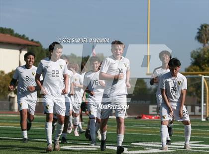 Thumbnail 3 in Crespi vs Ventura photogallery.