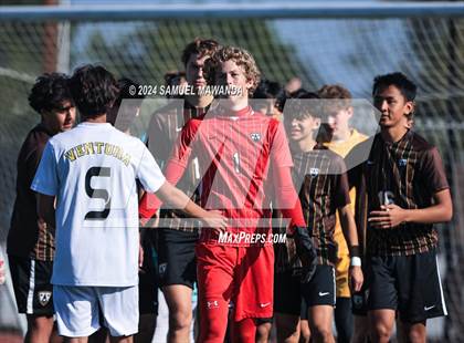 Thumbnail 3 in Crespi vs Ventura photogallery.