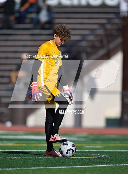 Thumbnail 3 in Crespi vs Ventura photogallery.