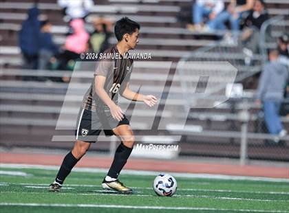 Thumbnail 2 in Crespi vs Ventura photogallery.