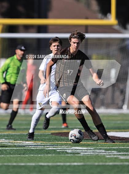 Thumbnail 3 in Crespi vs Ventura photogallery.