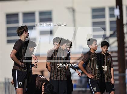 Thumbnail 1 in Crespi vs Ventura photogallery.
