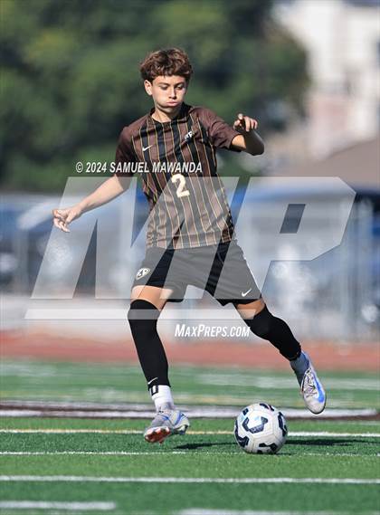 Thumbnail 3 in Crespi vs Ventura photogallery.