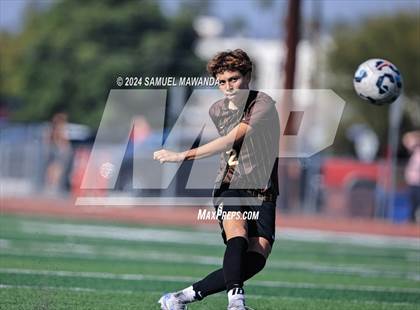 Thumbnail 1 in Crespi vs Ventura photogallery.