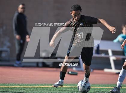 Thumbnail 2 in Crespi vs Ventura photogallery.