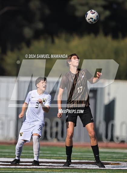 Thumbnail 1 in Crespi vs Ventura photogallery.