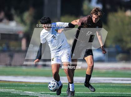 Thumbnail 1 in Crespi vs Ventura photogallery.