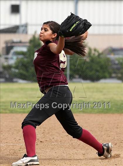 Thumbnail 2 in Nordhoff vs Alemany (Valley Classic) photogallery.