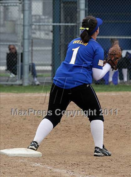 Thumbnail 2 in Nordhoff vs Alemany (Valley Classic) photogallery.