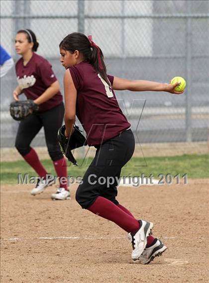 Thumbnail 2 in Nordhoff vs Alemany (Valley Classic) photogallery.
