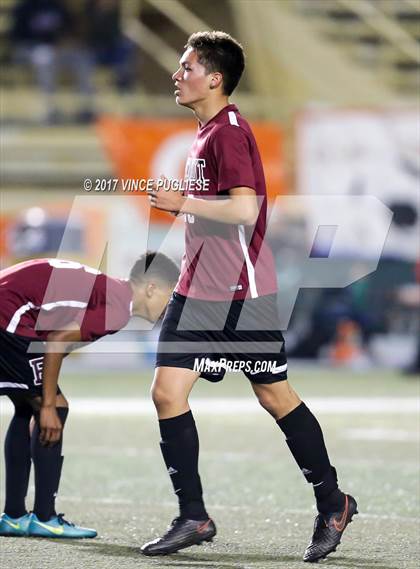 Thumbnail 3 in Fremont vs. Granada Hills Charter (CIF LA City Section D1 Final) photogallery.