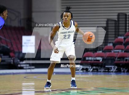 Thumbnail 2 in Chino Hills vs. Dillard (Tarkanian Classic) photogallery.