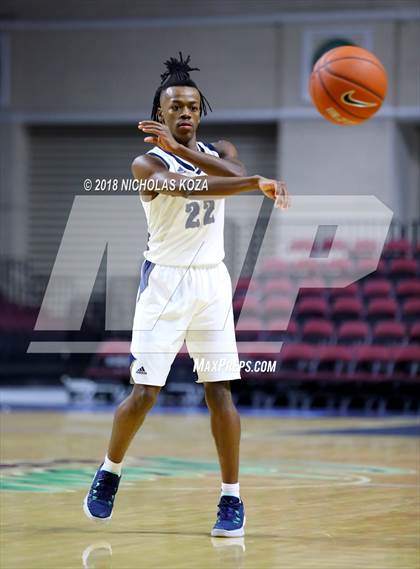 Thumbnail 1 in Chino Hills vs. Dillard (Tarkanian Classic) photogallery.
