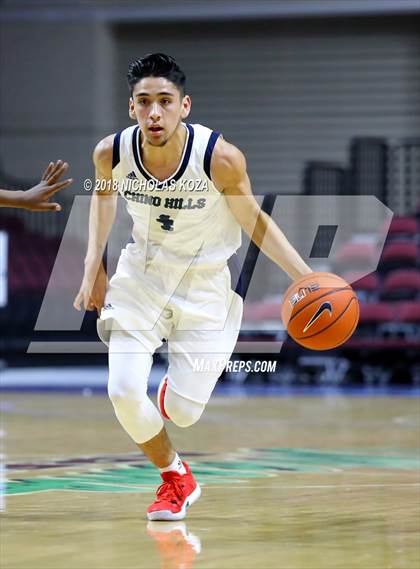 Thumbnail 2 in Chino Hills vs. Dillard (Tarkanian Classic) photogallery.