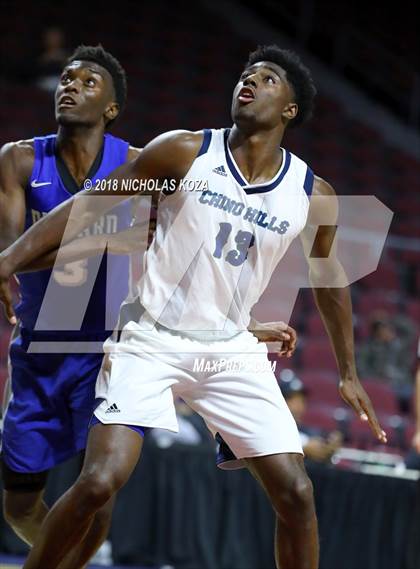 Thumbnail 2 in Chino Hills vs. Dillard (Tarkanian Classic) photogallery.