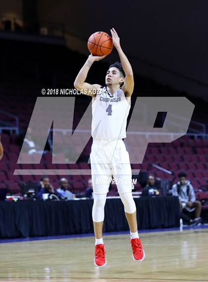Thumbnail 1 in Chino Hills vs. Dillard (Tarkanian Classic) photogallery.