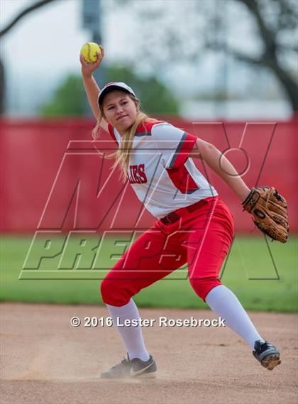 Thumbnail 3 in Hondo @ Fredericksburg photogallery.