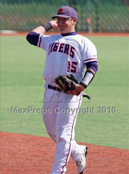 Thumbnail 2 in East Nicolaus vs. Oroville (Shasta Lake Tournament) photogallery.
