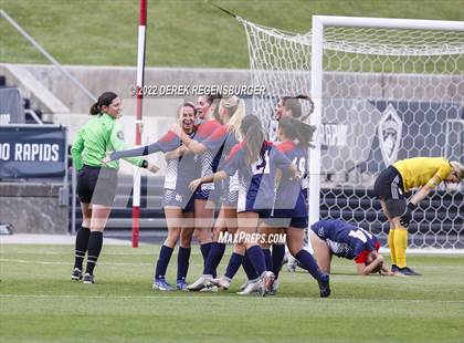 Thumbnail 2 in Jefferson Academy vs Kent Denver (CHSAA 3A Championship Final) photogallery.