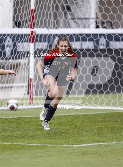 Thumbnail 3 in Jefferson Academy vs Kent Denver (CHSAA 3A Championship Final) photogallery.