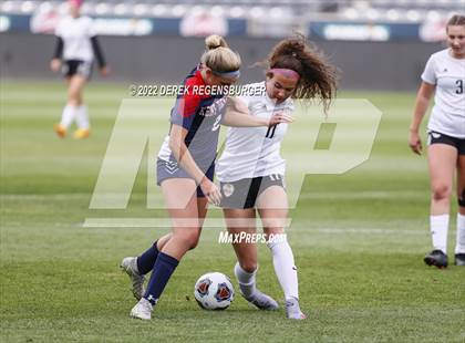 Thumbnail 2 in Jefferson Academy vs Kent Denver (CHSAA 3A Championship Final) photogallery.
