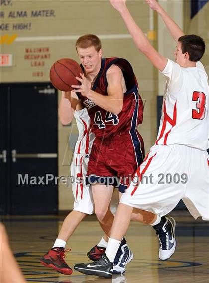 Thumbnail 3 in Union Mine vs. Bella Vista (Trojan Toss-Up) photogallery.