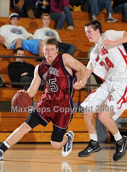 Thumbnail 1 in Union Mine vs. Bella Vista (Trojan Toss-Up) photogallery.