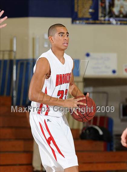 Thumbnail 1 in Union Mine vs. Bella Vista (Trojan Toss-Up) photogallery.
