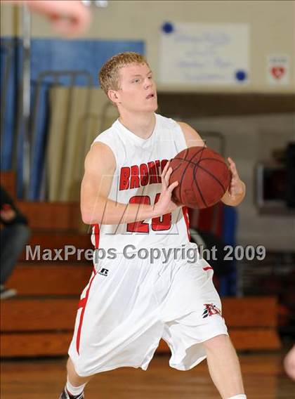Thumbnail 2 in Union Mine vs. Bella Vista (Trojan Toss-Up) photogallery.