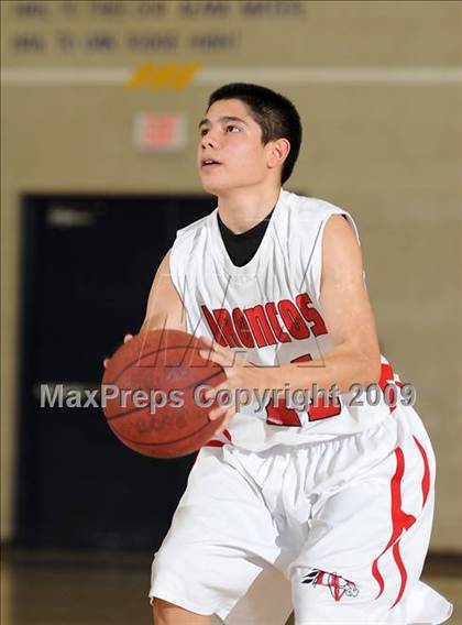 Thumbnail 3 in Union Mine vs. Bella Vista (Trojan Toss-Up) photogallery.