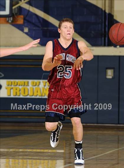 Thumbnail 3 in Union Mine vs. Bella Vista (Trojan Toss-Up) photogallery.