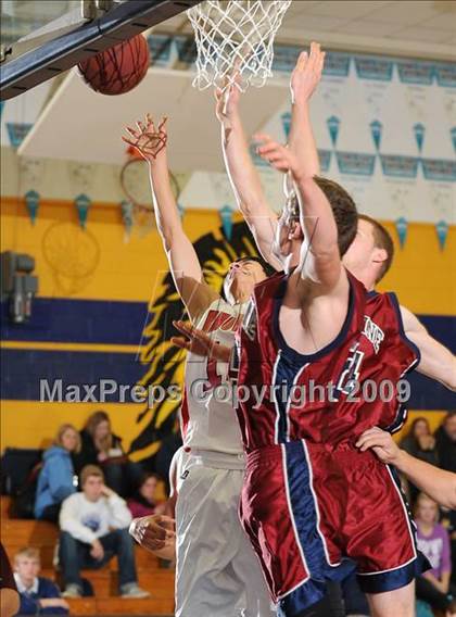 Thumbnail 3 in Union Mine vs. Bella Vista (Trojan Toss-Up) photogallery.