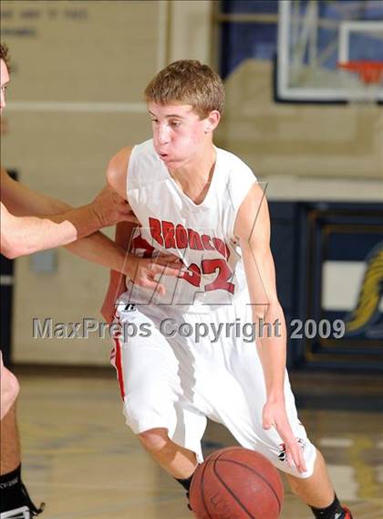 Thumbnail 3 in Union Mine vs. Bella Vista (Trojan Toss-Up) photogallery.