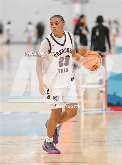 Thumbnail 1 in Cherokee Trail vs. Hobbs (Section 7) photogallery.
