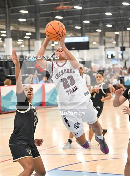 Thumbnail 2 in Cherokee Trail vs. Hobbs (Section 7) photogallery.