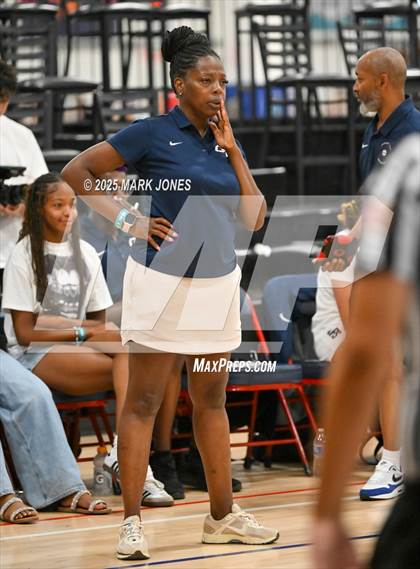Thumbnail 1 in Cherokee Trail vs. Hobbs (Section 7) photogallery.