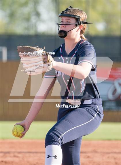 Thumbnail 3 in Lewisburg vs. Brighton photogallery.