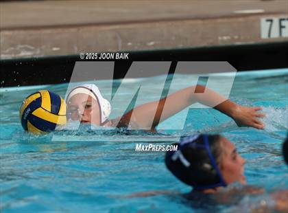 Thumbnail 2 in Davis Sr. vs Las Lomas (Acalanes Invitational) photogallery.