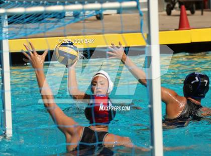 Thumbnail 3 in Davis Sr. vs Las Lomas (Acalanes Invitational) photogallery.